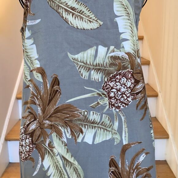 ✨ Soft Surroundings Grey Tropical Sleeveless Sun Dress✨ - Picture 5 of 11